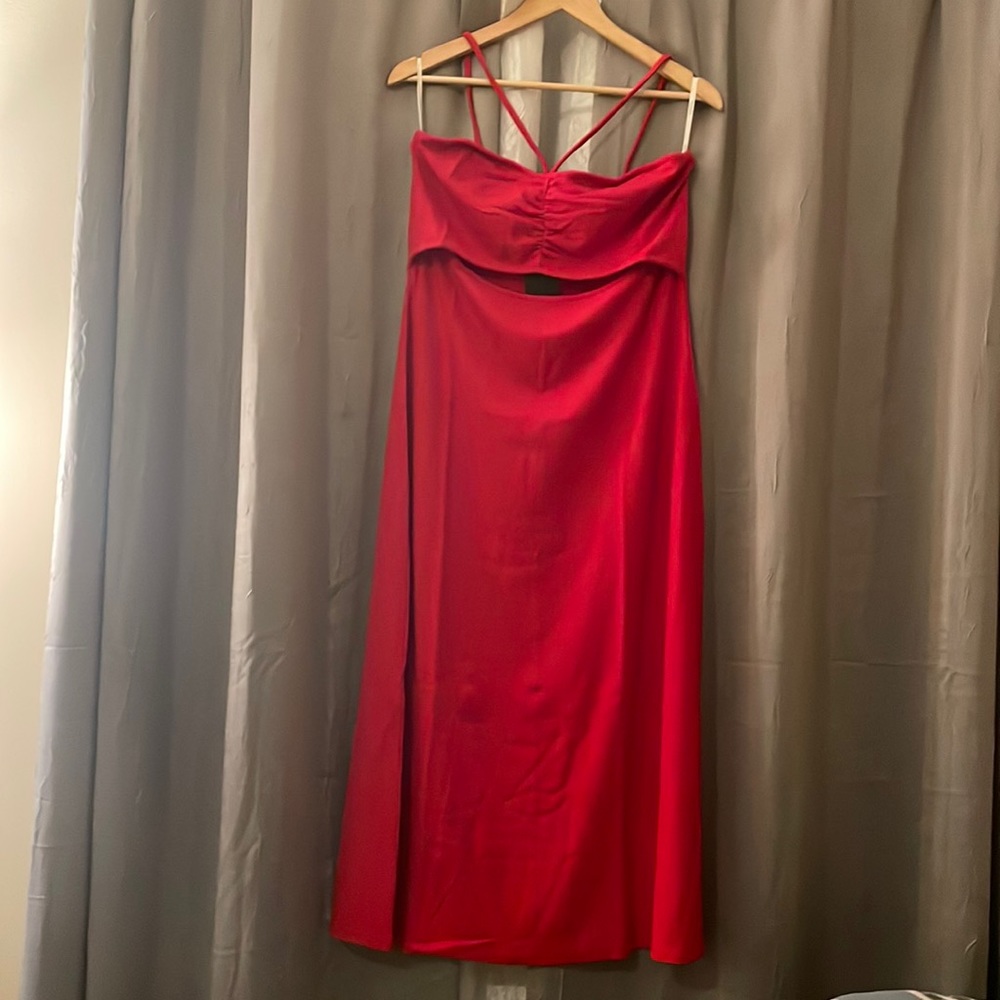 Red Ribbed Dress w/ Halter Neck and Front Cutout; Size: 14/16